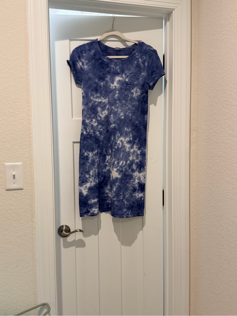 GAP Blue and White Tie-Dye Short Sleeve Mini Dress